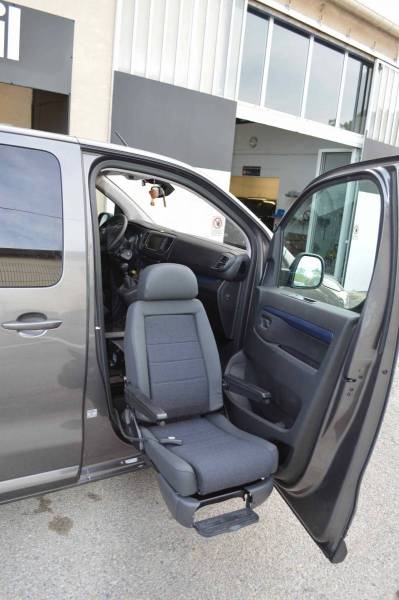 Turny Evo – Siège pivotant et sortant à descente et montée électriques à Lyon et Saint-Étienne