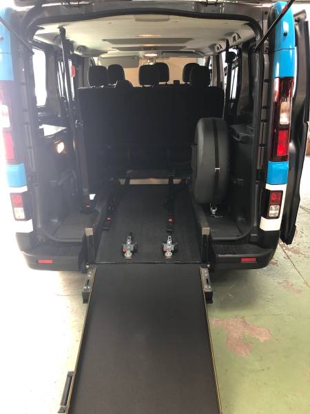 Décaissement complet d’un Renault Trafic aménagé – Ain (01)