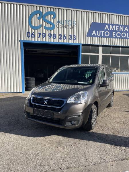 Peugeot Partner 1.6 BlueHDi d’occasion – 119 000 km – fiable à  Saint-Étienne