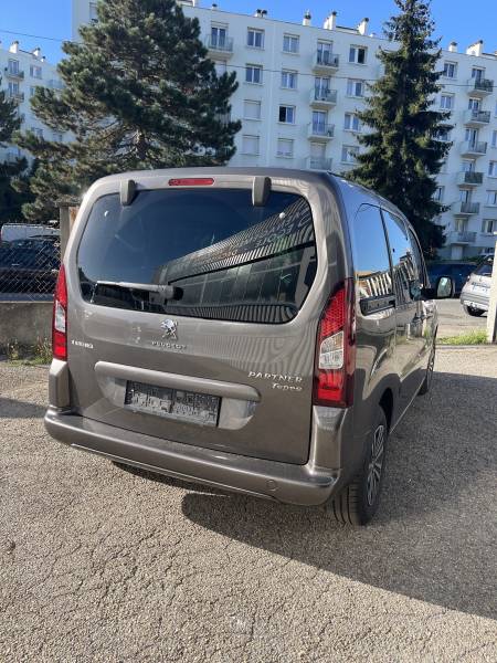 Peugeot Partner 1.6 BlueHDi d’occasion – 119 000 km – fiable à  Saint-Étienne