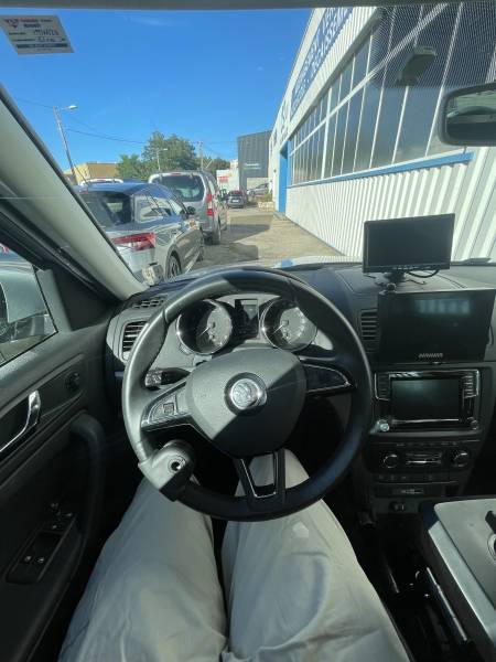 Škoda Yeti  aménagé pour personnes à mobilité réduite (PMR) - 49 000km