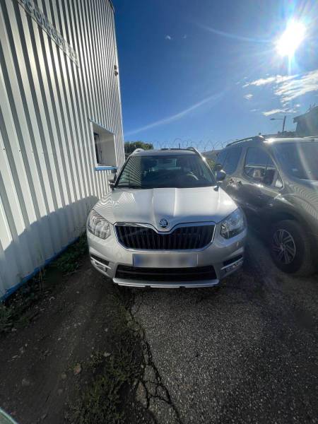 Škoda Yeti : SUV compact avec conduite en joystick, Lyon (69)