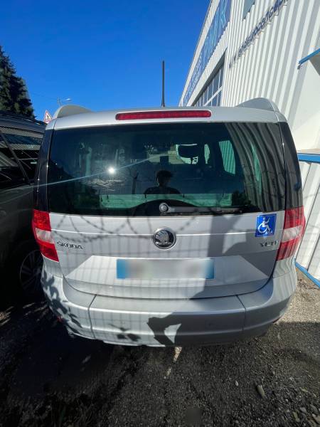 Škoda Yeti  aménagé pour personnes à mobilité réduite (PMR) - 49 000km