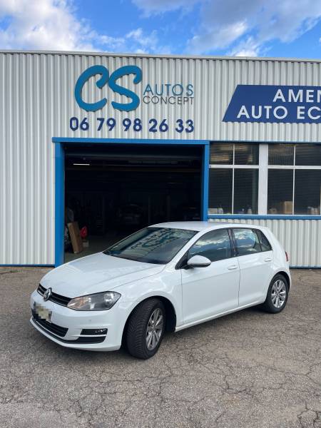 Volkswagen Golf 7 VII 5 Portes 1.6 TDI 16V BlueMotion DSG7 S&S 105 cv – Véhicule adapté PMR avec équipements spécialisés