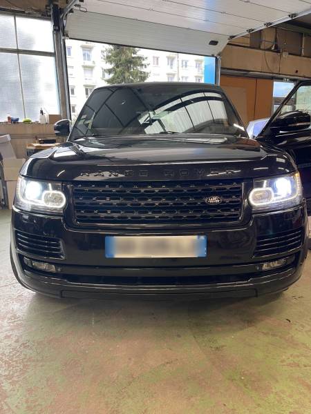 Acheter un K5 et un frein baissé main droite à Saint-Etienne chez CS Autos Concept Range Rover avec K5 et frein baissé main droite à Saint-Etienne 